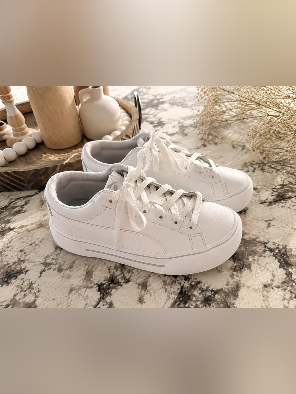PUMA Women’s White Platform Sneakers Size 7.5 US Leather Lace-Up Shoes EU 38 - Picture 1 of 8